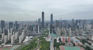 长线·快讯丨山东国际金融中心（IFC）428米超高层项目外框钢结构实现顺利封顶